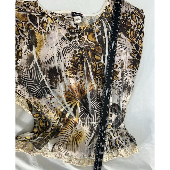 Whimsygoth Animal Print Boho Cropped Peasant Blouse Sz PS w/ Crochet Lace Trim - Picture 7 of 7